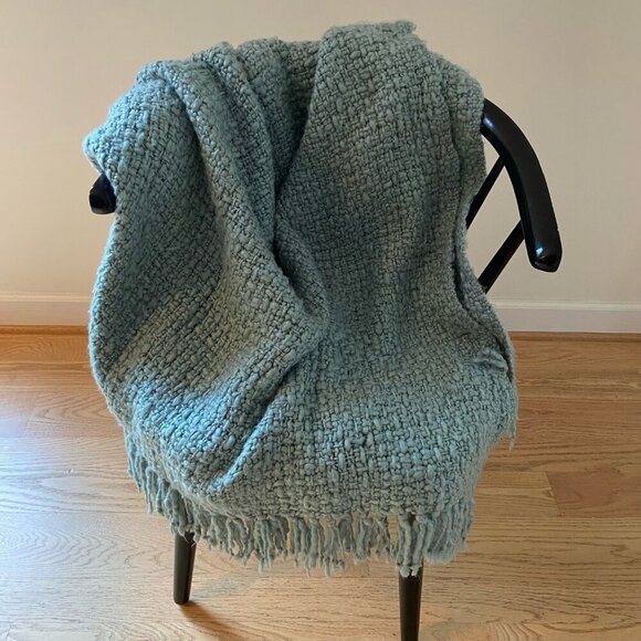 Pottery Barn Chunky Knit Turquoise Blue Throw Blanket with Fringe 50x60 inches - Picture 1 of 8